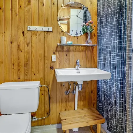 Carina - 5km From The Sea By Interhome
